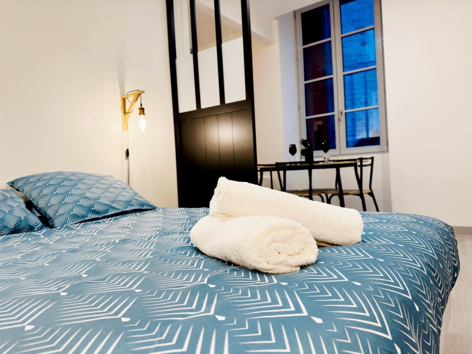 Le Clos Du Rhone - Hypercentre - Wifi Apartment Tournon-sur-Rhone Exterior photo
